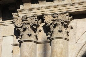 capitel_compuesto1
