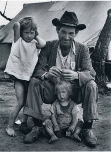 8ae52e08e3b3930cd09d077d3c87d347--labor-photos-old-photos