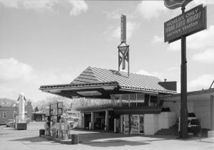 1200px-LindholmServiceStation